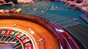 Зеркало Casino Wilder